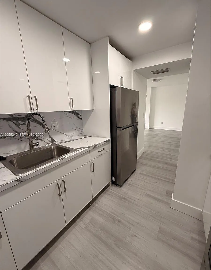 Saga Bay Gardens Condo — Photo 2