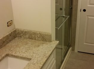 327 S Lincoln Ave, Mundelein, IL