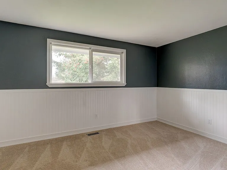 1056 SW 4th Ave — Photo 11