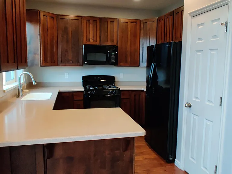 1077 N Kettering Dr — Photo 12