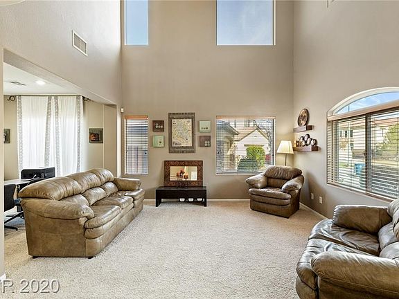 3rd image of 11101 Mezlan Ln