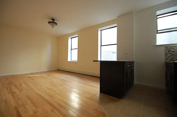 Rented by Bohemia Realty Group | media 12