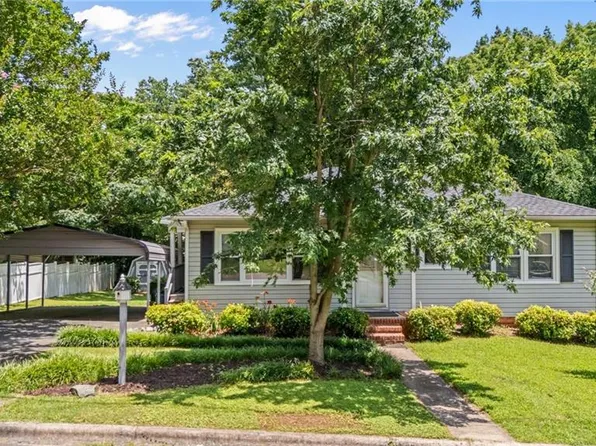 403 Rosewood Dr, Lexington, NC 27292