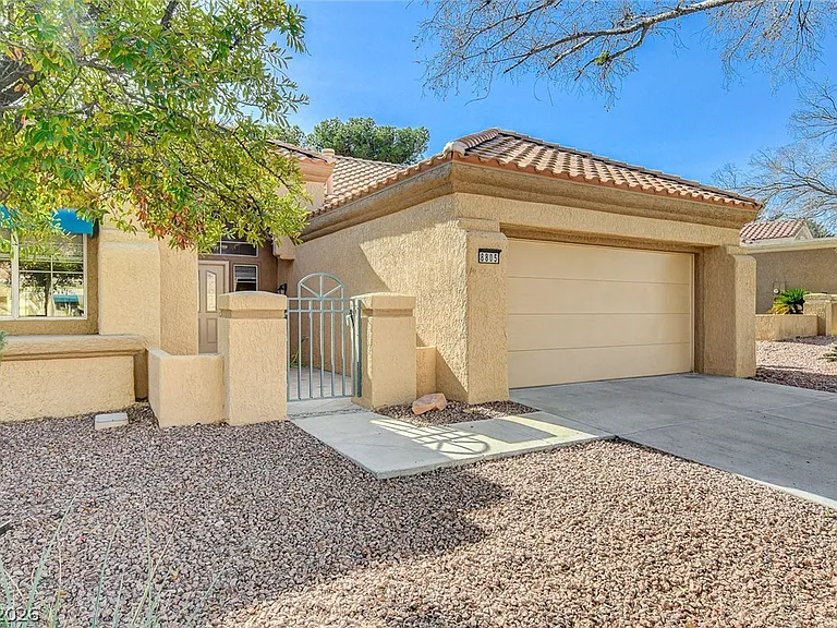 8805 Litchfield Ave — Photo 3