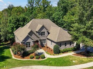 2849 Saint Giles Ct, High Point, NC 27262