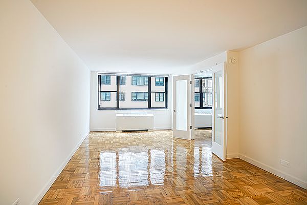 1st image of 315 W 57th St Ste 5B