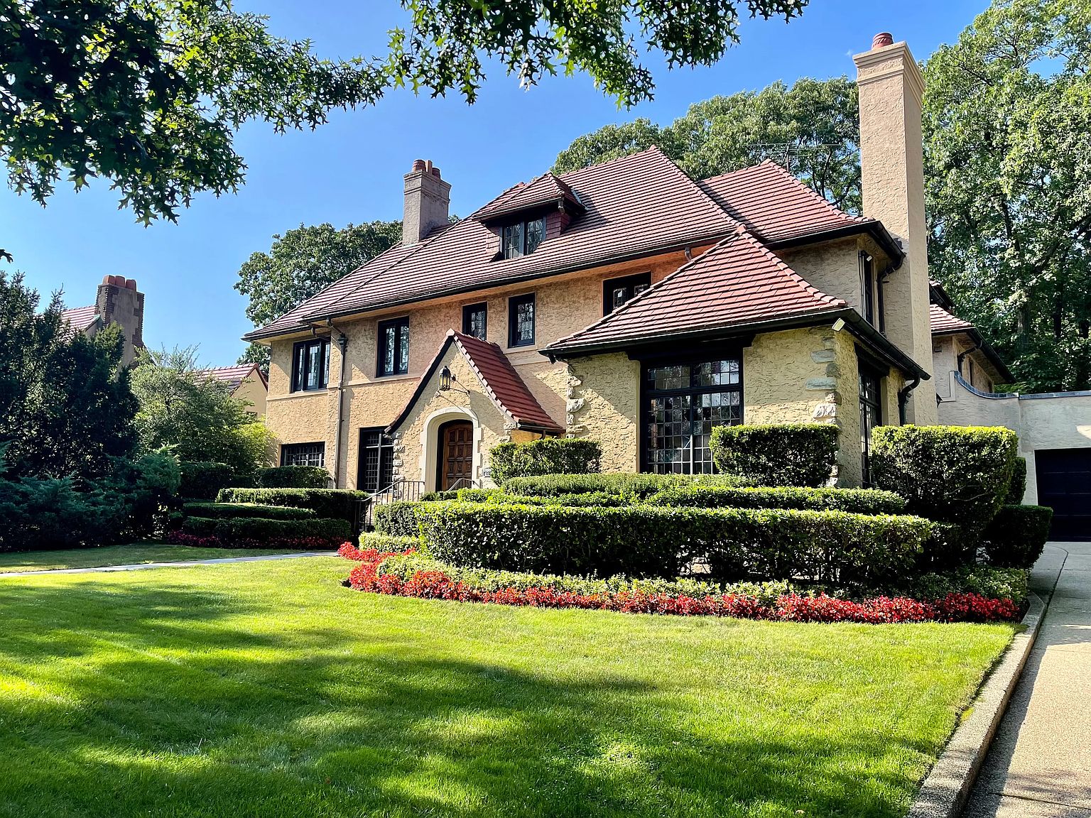 15 Wendover Rd, Flushing, NY 11375 Zillow