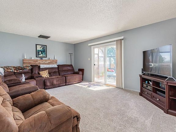 3rd image of 3046 Collins Pl