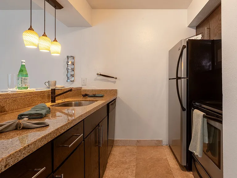 Cityscape Apartments — Photo 31
