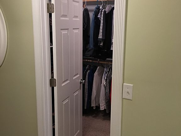 Master Closet 2