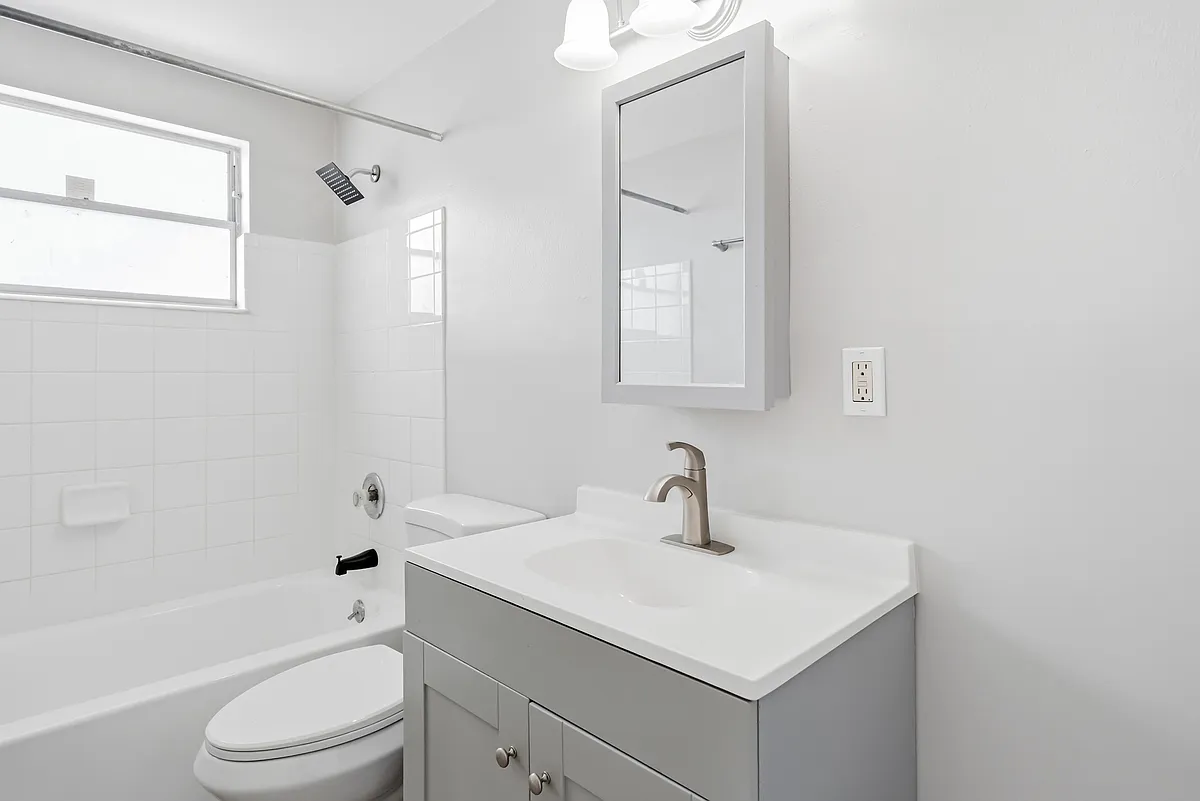 Building Photo - 263 148th Ave E #2