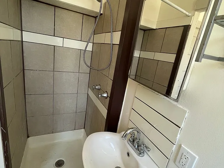 1818 N Pulaski St #2 — Photo 10
