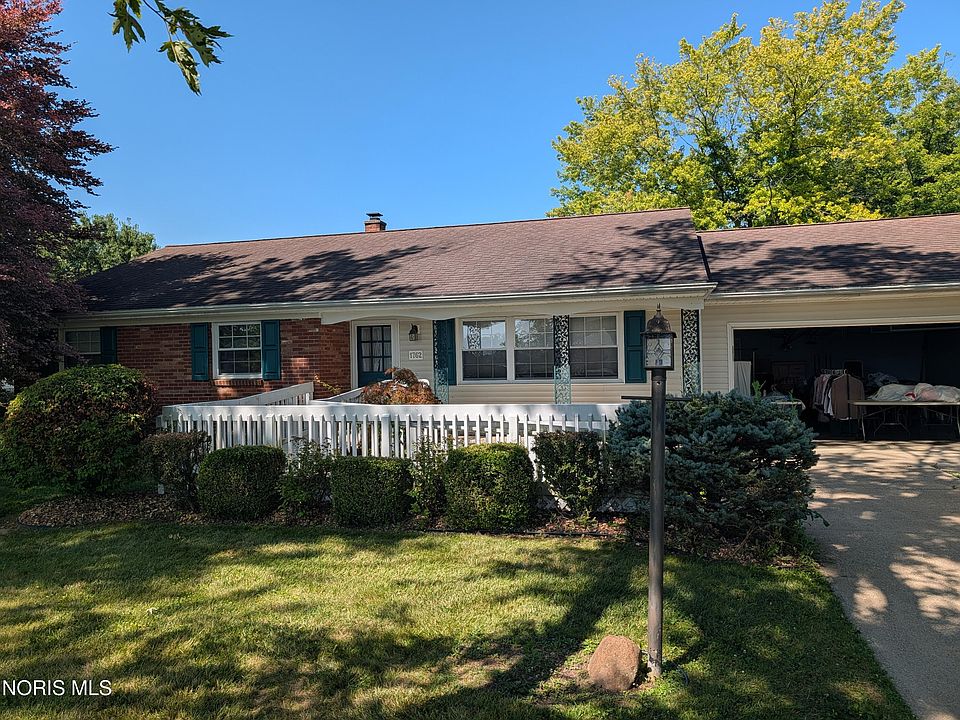 1st image of 1762 Oak Dr