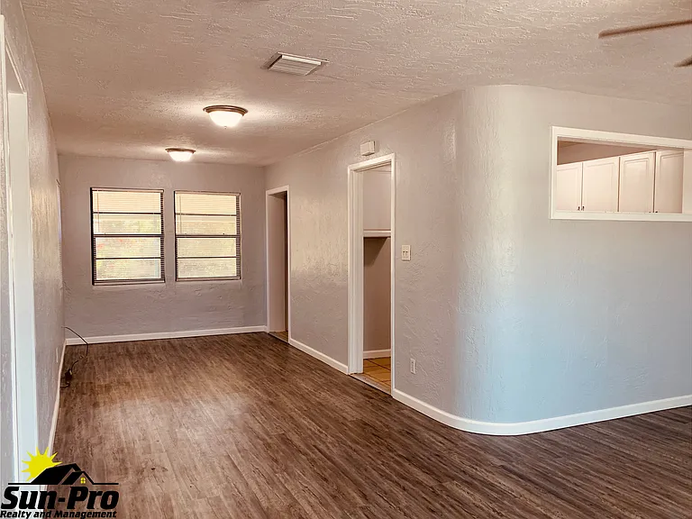 366 Golf Blvd — Photo 10