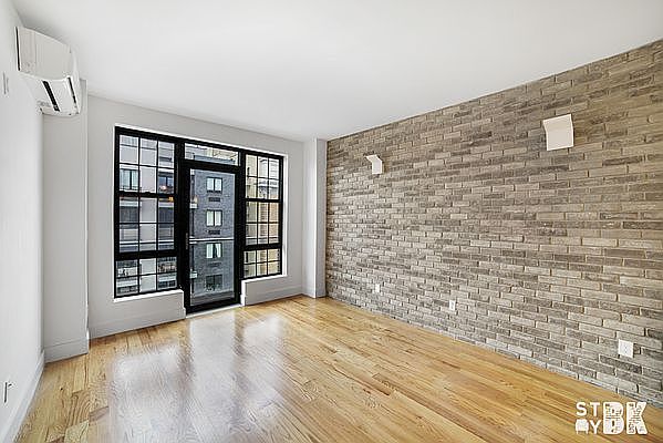 1st image of 376 Franklin Ave APT 6D