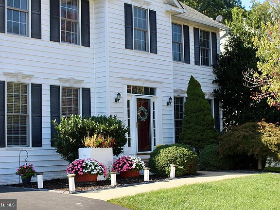4th image of 11008 Copeland Ct