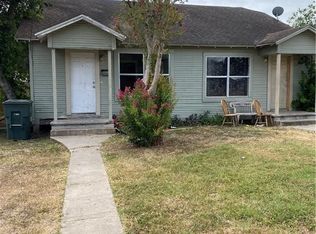 412 E 4th St, Alice, TX 78332