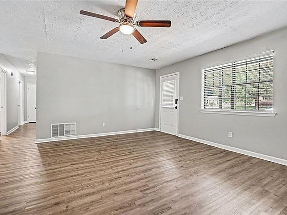 4th image of 7550 Kevin Pl