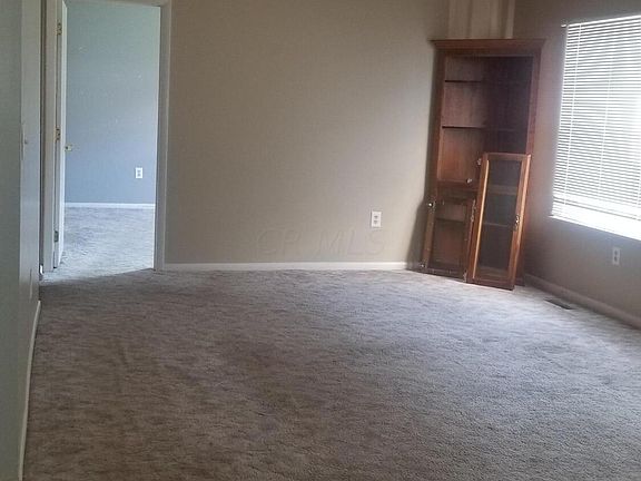 5th image of 594 Moull St APT 6