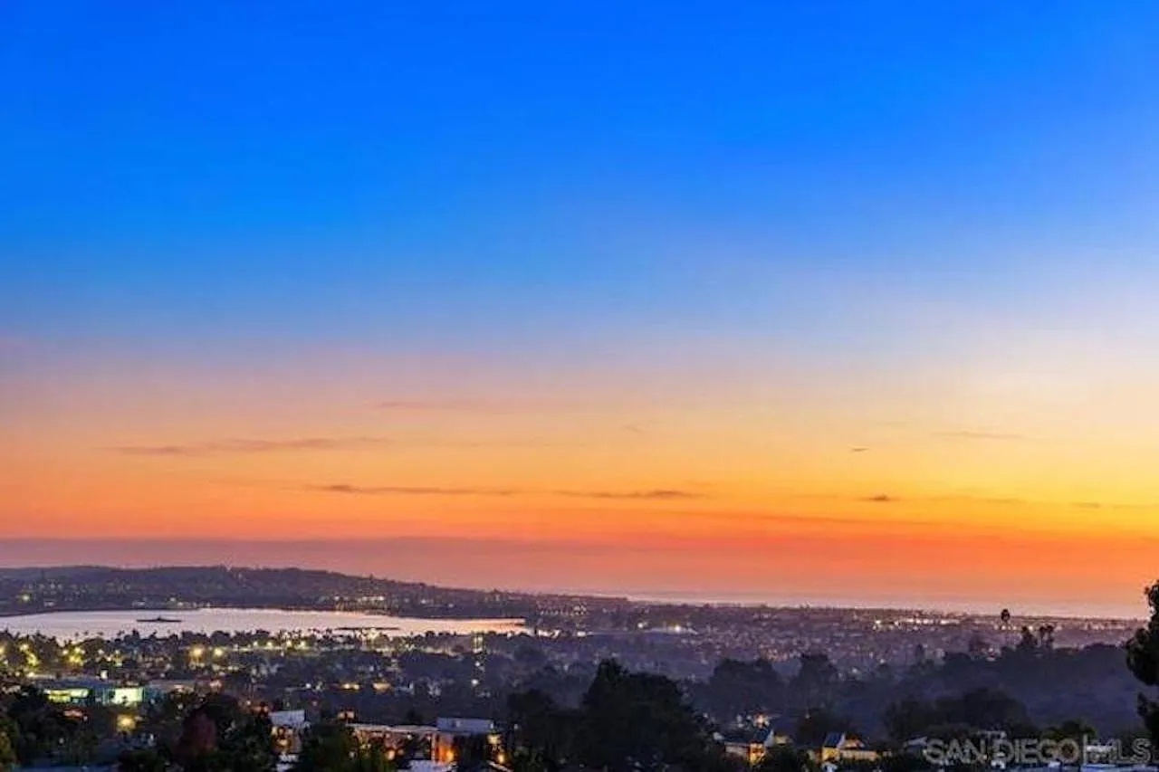 Driscoll Dr, San Diego — Photo 1