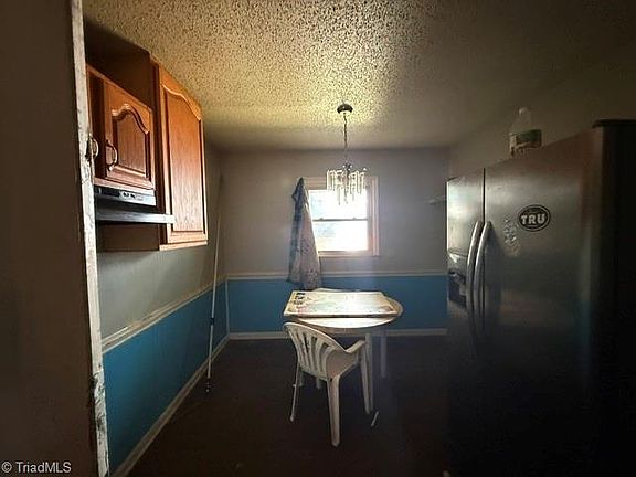 4th image of 1506 Hanner St