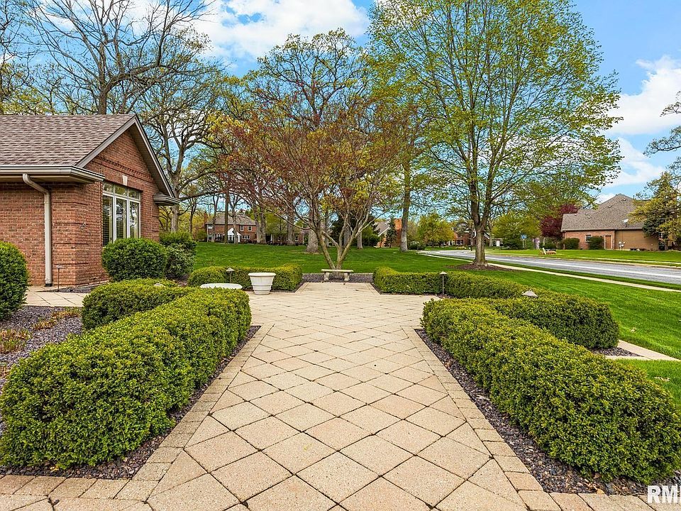 900 W Grand Oak Dr, Peoria, IL 61615 Zillow