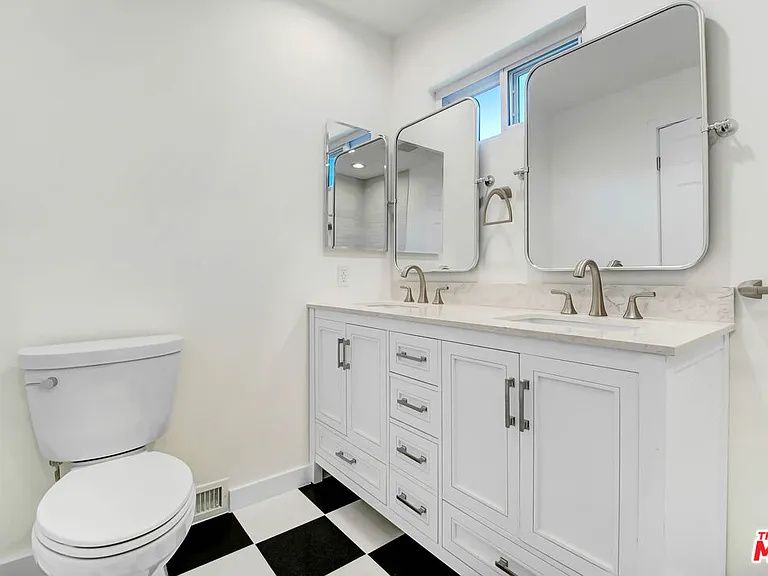 2401 Olive Ave — Photo 26