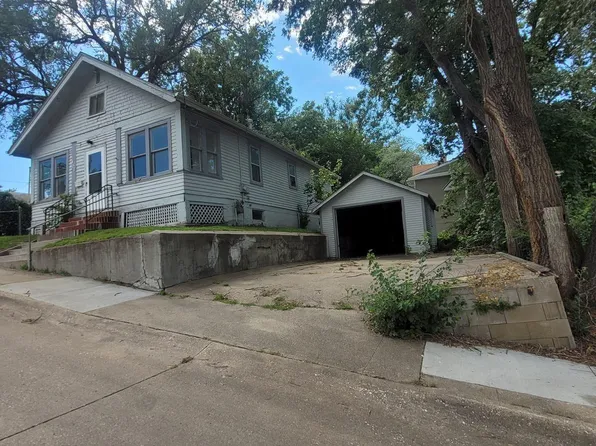 457 West St, Sioux City, IA 51103