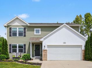 1288 Weatherstone Ln, Howell, MI 48843