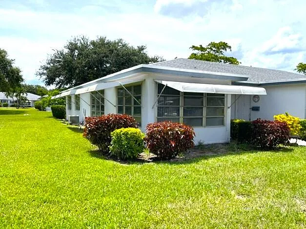 1202 S Drive Cir #A — Photo 3