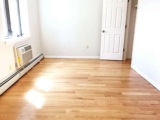 Rented by NY Space Finders Inc. | media 52