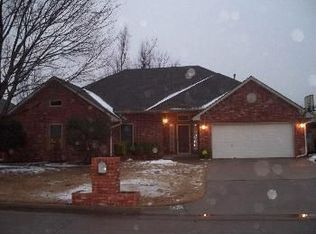 10401 Birkenhead Rd, Yukon, OK 73099