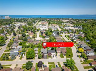 7 Bush St, Collingwood, ON L9Y 4S9