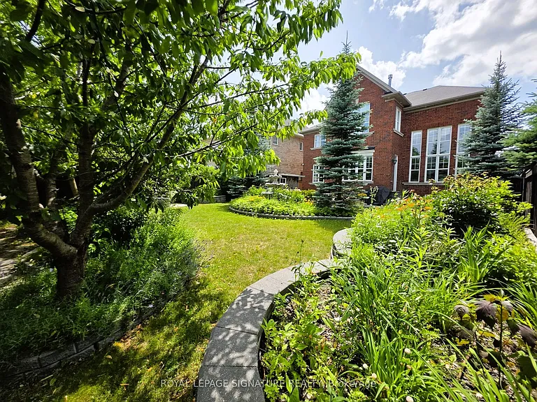 9 William Bowes Blvd — Photo 15