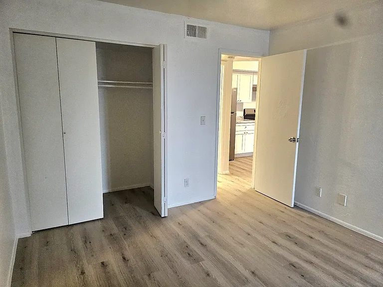 510 E Hatcher Rd #203 — Photo 12