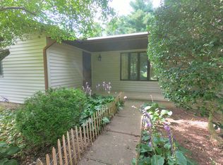 5280 Ireland Rd NE, Lancaster, OH 43130