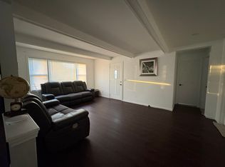 236 Venice Rd, Lakemoor, IL 60051