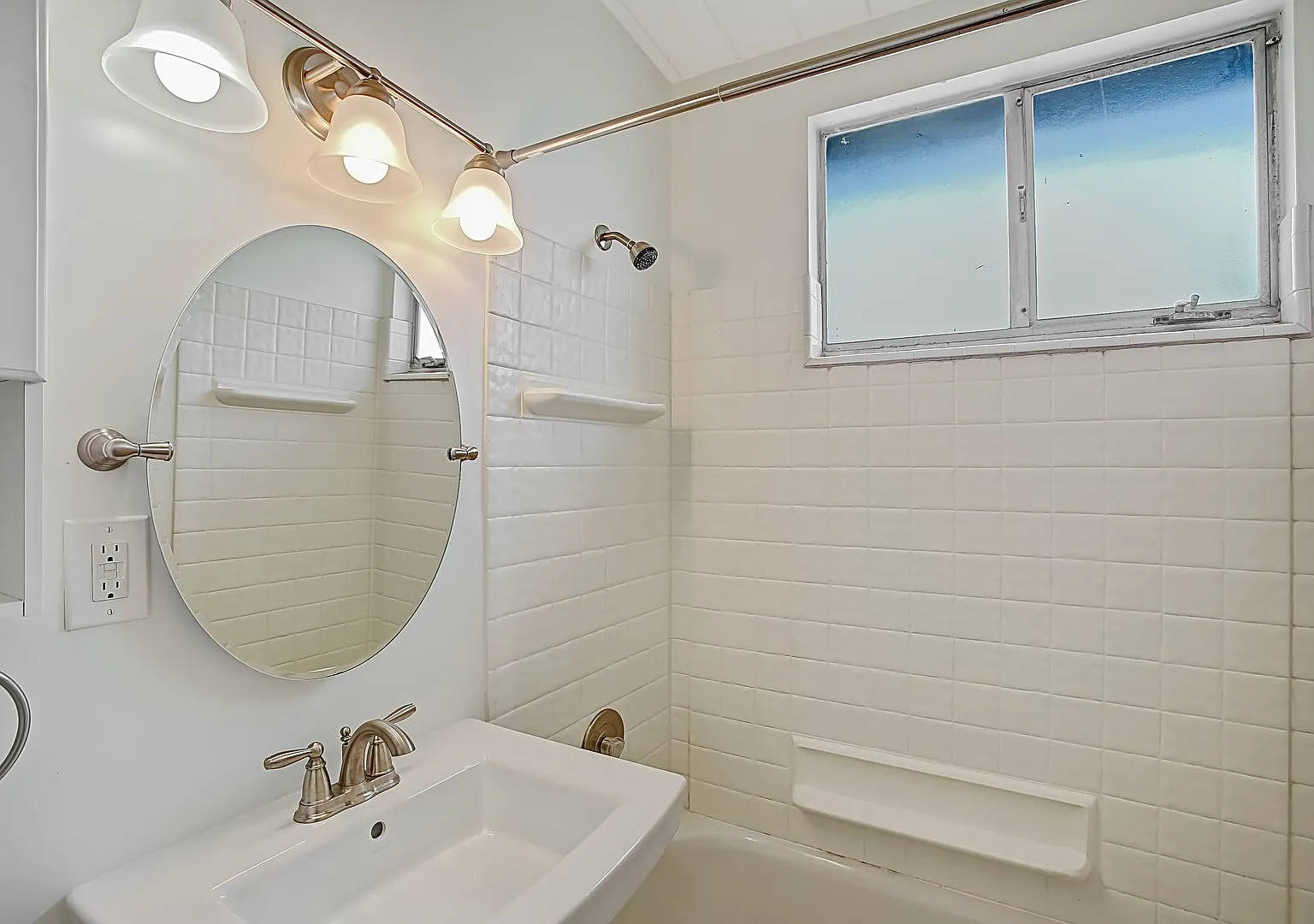 1114 Garden Street — Photo 4