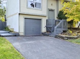 7612 Sessis Dr, Worthington, OH 43085