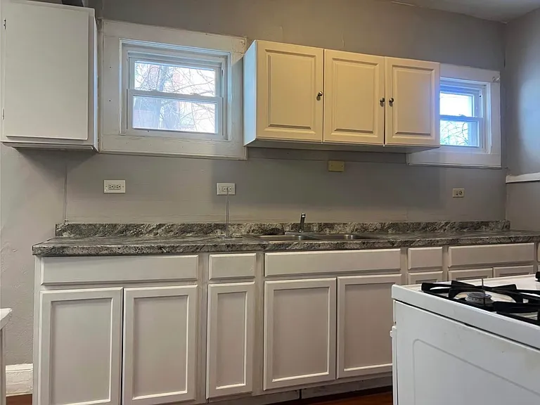 274 Chenango St #1 — Photo 10