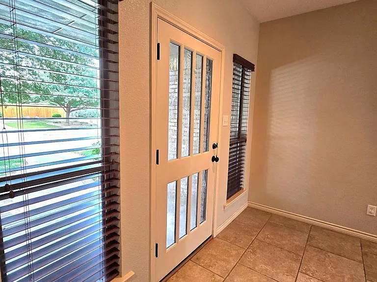 5511 NW Rio Grande Ave — Photo 4