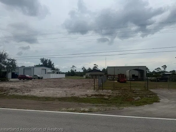 1300 County Road 621 E, Lake Placid, FL 33852
