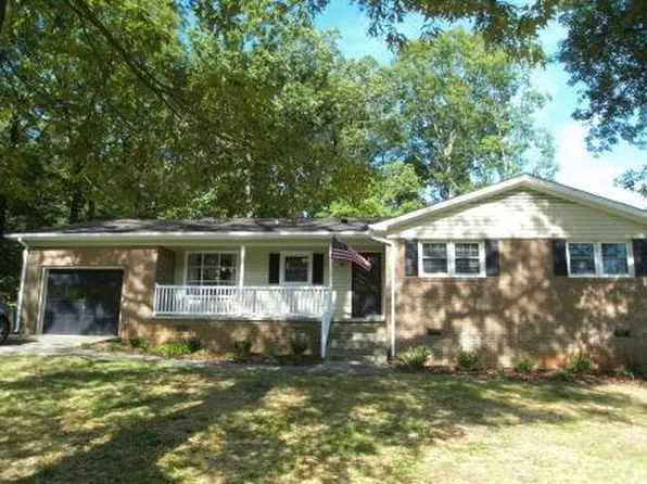 409 Kingfield Dr SW, Concord, NC 28027