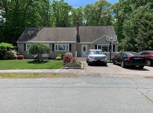 30 Macdonald Cir, Walpole, MA 02081