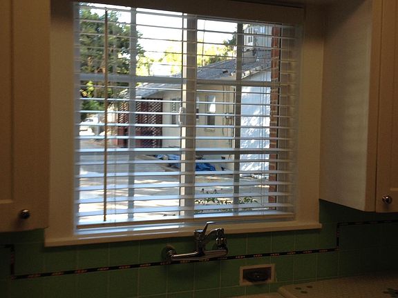 3rd image of 2041 Bidwell Way