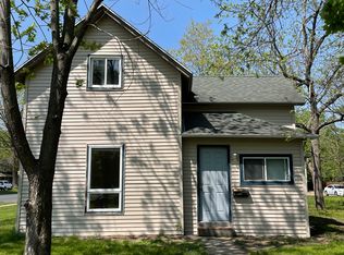 1721 6th St E, Menomonie, WI 54751