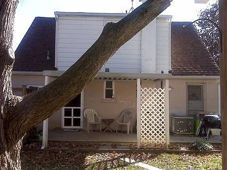 2nd image of 418 Wakefield Ave
