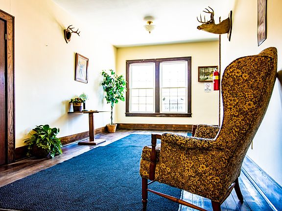 5th image of 908 Main St #205