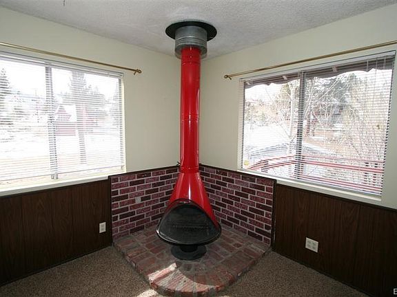 4th image of 208 Greenspot Blvd
