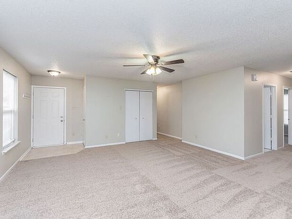 3rd image of 8951 Poppy Ln